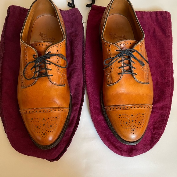 Allen Edmonds Strand Cap-Toe Oxford Dress Shoes - Picture 9 of 11